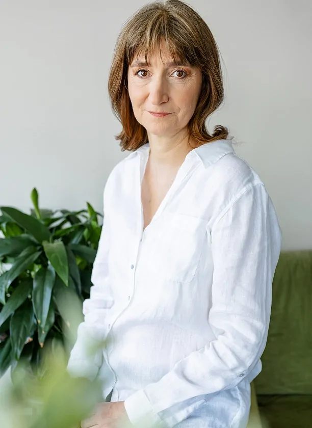 Olga Miech-Wiszniewski, MA, VSTCP – Psychotherapist at AMBH